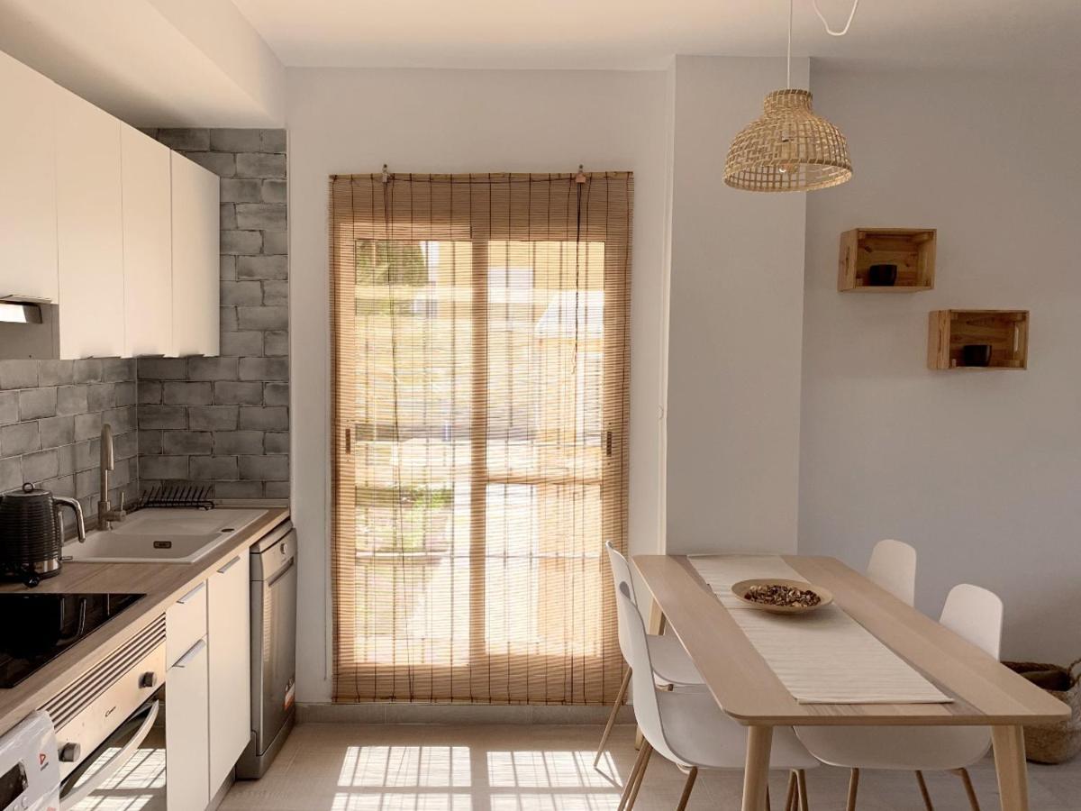 Marinas Sol - Tu Hogar Con Jardin Privado! Apartment เบรา ภายนอก รูปภาพ